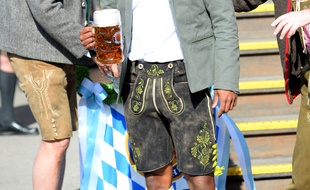 Culotte de peau ou lederhose lors de la Fête de la bière 2015 à Munich.