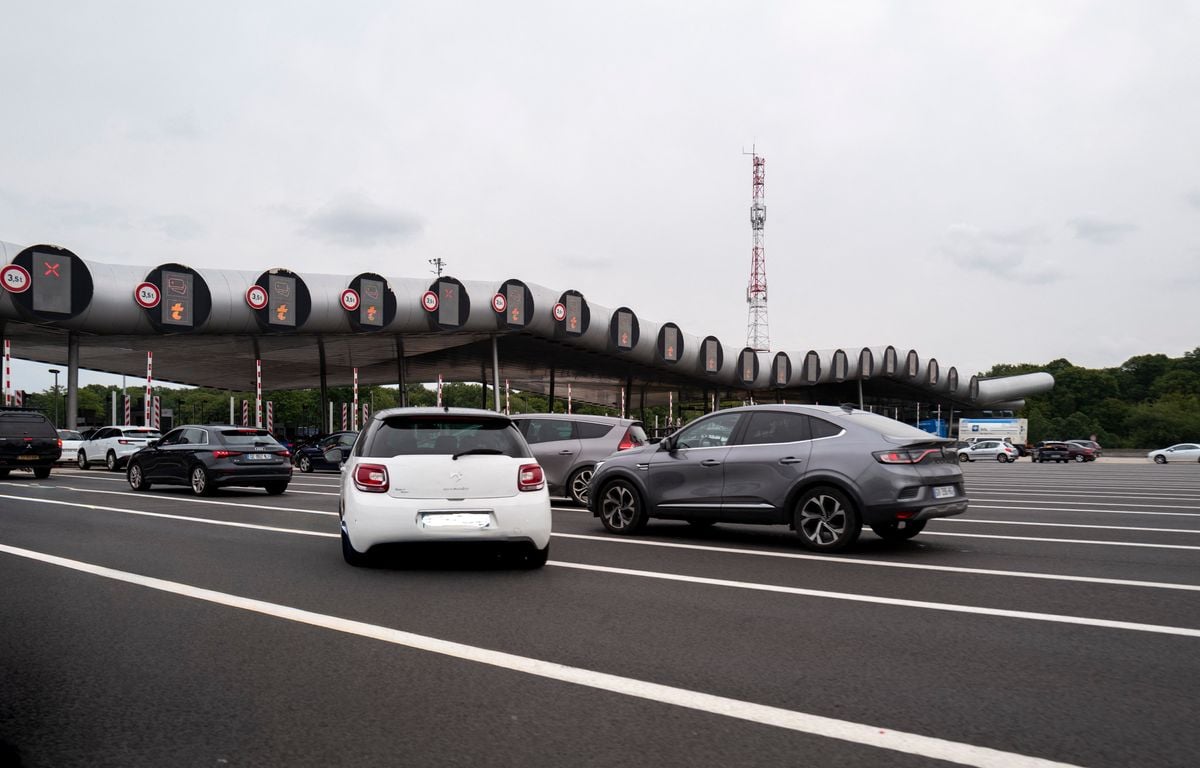 Autoroute : « La barrière s’est refermée sur la voiture, on l’a à moitié arrachée »… Vos plus belles anecdotes de péage