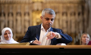 Sadiq Khan, nouveau maire de Londres, a prêté serment le 7 mai 2016.
