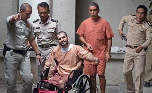Deux Iraniens soupçonnés d'avoir préparé une attaque contre des diplomates israéliens en 2012 à Bangkok, en pleine vague d'attentats contre des ambassades d'Israël, ont été condamnés jeudi à de lourdes peines, jusqu'à la prison à vie.