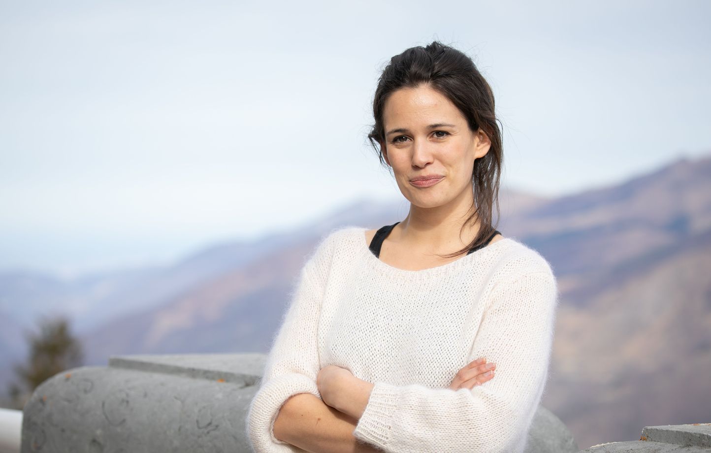 Lucie Lucas est bien connue pour son rôle dans la série Clem, diffusée sur TF1. Elle est candidate sur la liste écologiste de Daniel Cueff en Bretagne.
