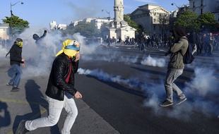 Des heurts entre casseurs et policiers ont eu lieu lors du défilé du 1er mai 2016, à Paris (illustration).