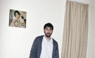 Comme Four Tet ou Caribou, Gold Panda s'attache à une électro sensuelle.