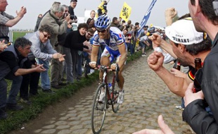 Le cycliste belge Tom Boonen, lors du Paris Roubaix, le 12 avril 2009.