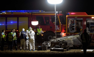 Le bilan de l'accident de l'A7 s'est alourdi après le décès d'une sixième personne. Olivier CHASSIGNOLE / AFP)