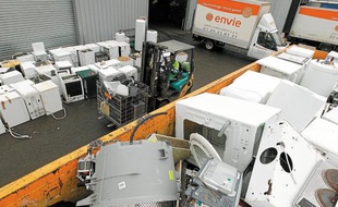 Envie 44 récupère et recycle des ordinateurs et de l'électroménager usagés.
