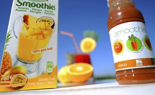 Illustration, jus de fruits smoothie.