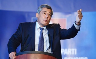 Henri Guaino, proche de Nicolas Sarkozy, a estimé vendredi que le juge Jean-Michel Gentil avait "déshonoré la justice" en mettant en examen l'ex-chef de l'Etat pour abus de faiblesse.