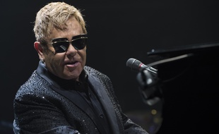Elton John en concert au Budweiser Gardens à Londres en 2016