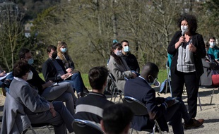 Frédérique Vidal s'adresse à des étudiants de l'université de Poitiers, mardi 23 février.