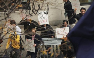 Avec le slogan "Reprenons le Capitole", des milliers d'Américains devaient converger mardi vers Washington pour trois jours de manifestations contre les inégalités sociales et pour l'emploi, au "nom des 99%" et aux côtés des anti-Wall Street.