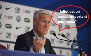 Didier Deschamps raconte une blague, le 28 septembre 2017.