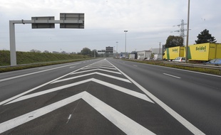 Illustration autoroute. Strasbourg le 19 10 2010. .