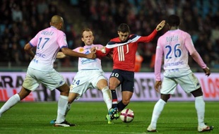 Trois jours après sa défaite sur la pelouse de l'Inter Milan (2-1) en Ligue des champions, Lille, longtemps mené, n'a pas réussi à se relancer samedi à domicile face à Evian-Thonon Gaillard (1-1), lors du match avancé de la 13e journée de L1, et rate l'occasion de se rapprocher du leader parisien.