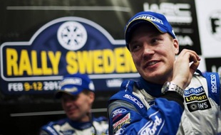 Le Finlandais Jari-Matti Latvala (Ford), considéré comme le principal adversaire de Sébastien Loeb pour le titre mondial WRC cette année, "s'est cassé une clavicule et sera absent au Rallye d'Argentine fin avril", a annoncé vendredi à l'AFP le constructeur américain.