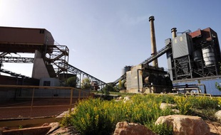 L'usine Alcan exploitée par la societé Rio Tinto à Gardanne.