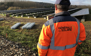 La centrale photovoltaïque produira environ 5 Mégawatts, soit la consommation électrique annuelle de 1.200 foyers.
