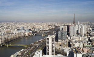 Vue aérienne de Paris le 6 mars 2015.