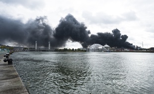 Feu de l'usine Lubrizol de Rouen, septembre 2019.