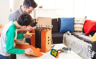 Nintendo Labo, un jeu qui devrait réunir les générations autour de la Switch et des loisirs créatifs.