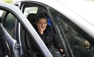 Adele Vinterstein, la mère de l'un des détenus dont la libération a été rejetée pour se rendre à un enterrement. Une décision qui a provoqué une émeute à Moirans (Isère), le 20 octobre 2015.