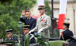 Emmanuel Macron et François Lecointre, chef d'Etat-Major des armées, lors de la cérémonie du 14 juillet en 2019.