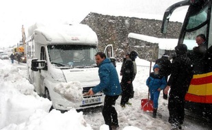 Route enneigée le 1er février 2015 à Saint-Lary-Soulan