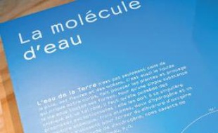 L'exposition du Muséum débute avec un focus sur la molécule d'eau.