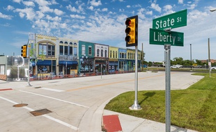 Un carrefour de Mcity, la zone urbaine du Michigan dédiée aux véhicules sans chauffeur.
