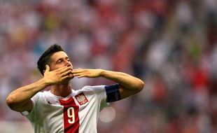 Robert Lewandowski lors de Pologne-Géorgie le 13 juin 2015.