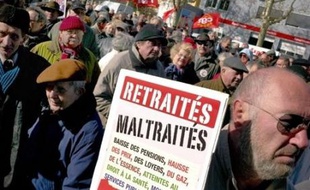 Après les manifestations de milliers de retraités le 6 mars, à l'appel de tous les syndicats, pour une revalorisation de leurs pensions, la CGT et la FSU prévoient de nouvelles manifestations "locales, départementales ou régionales" le 29 mars.