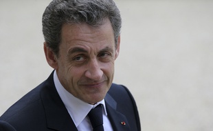 Nicolas Sarkozy dans la cour de l'Elysée, le 25 juin 2016.