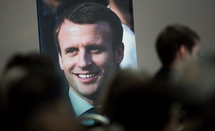 Une affiche d'Emmanuel Macron lors de la campagne des législatives de 2017.