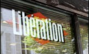 Les banques ont abandonné une bonne partie de leurs créances sur le quotidien Libération, qui s'apprête à connaître une semaine cruciale, avec un vote décisif des salariés et une assemblée générale des actionnaires.