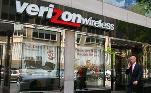 Le succès de l'emprunt record réalisé par l'américain Verizon confirme l'engouement des investisseurs pour les obligations d'entreprises, un mode de financement toujours très prisé par les grands groupes malgré la remontée des taux.