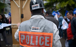 Manifestation de policiers à Rennes le 18 mai 2016