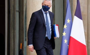 Le ministre de l'Economie Bruno Le Maire devant l'Elysée le 6 juillet 2021.