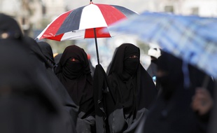 Des femmes portant le niqab