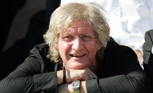 Patrick Sébastien a été appelé à démissionner de son poste de président d'honneur du CA Brice, le 18 octobre 2009