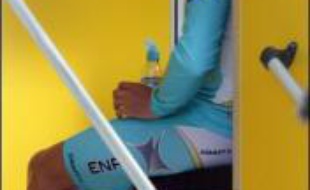 Vinokourov, 33 ans, a été contrôlé samedi soir à Albi, à l'issue de sa victoire dans le contre-la-montre.