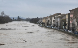 A Coursan, l'Aude a menacé de déborder entraînant, jeudi, la fermeture de l'axe ferroviaire entre Narbonne et Béziers.