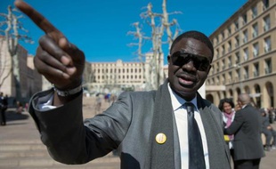 Pape Diouf, candidat à la mairie de Marseille et ancien président de l'OM, le 7 mars 2013 à Marseille