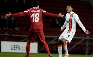 Luiz Adriano pris à partie après son but contre Nordsjälland, le 20 novembre 2012.