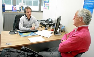 Cet agent témoigne de sa difficulté à offrir des « solutions concrètes », en pleine « crise ».