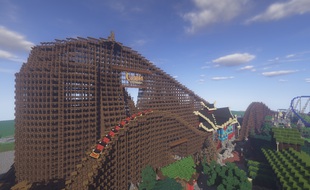 Le Wodan, un grand huit majoritairement en bois, a été reproduit. Comme tant d'autres attractions.