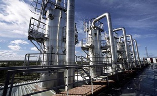 Le groupe gazier russe Novatek a signé vendredi un accord prévoyant l'acquisition par le chinois CNPC d'une participation de 20% dans son projet d'usine de liquéfaction du gaz sur la péninsule de Iamal, dans l'Arctique russe.