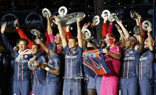 La saison 2012-2013 de Ligue 1 aura vu la reconstitution d'un axe fort Paris-Lyon-Marseille, mais si le Paris SG semble parti pour rester la place forte du football français, les places sur le podium des deux Olympiques sont déjà menacées par Monaco, promu aux dents longues et aux poches très pleines.