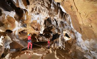 Les 14 aventuriers de la science vont rester 40 jours à l'intérieur de la grotte de Lombrives.