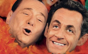 La campagne de publicité pour la Fête de la reine à Amsterdam, avec Silvio Berlusconi et Nicolas Sarkozy.