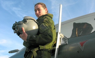 Sortie major de sa promotion, Claire Mérouze a pu choisir de voler sur Rafale.
